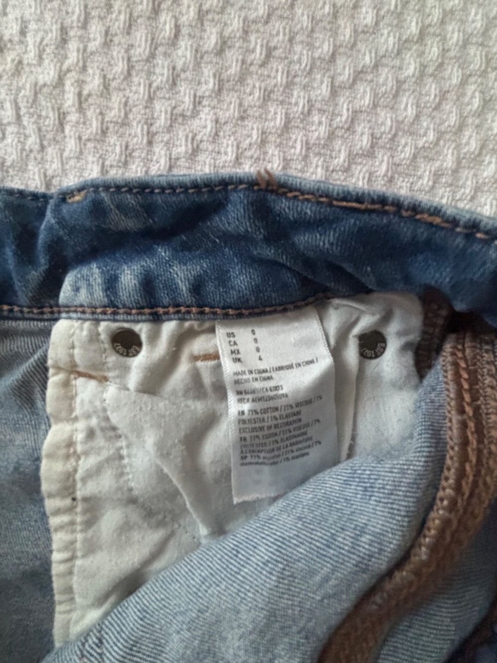 AE Jean Shorts - Picture 6 of 6